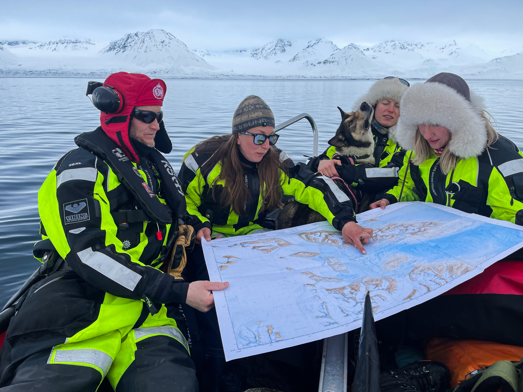 Nytt Ny-Ålesund-kart viser havbunnen i hele Kongsfjorden – Norsk ...